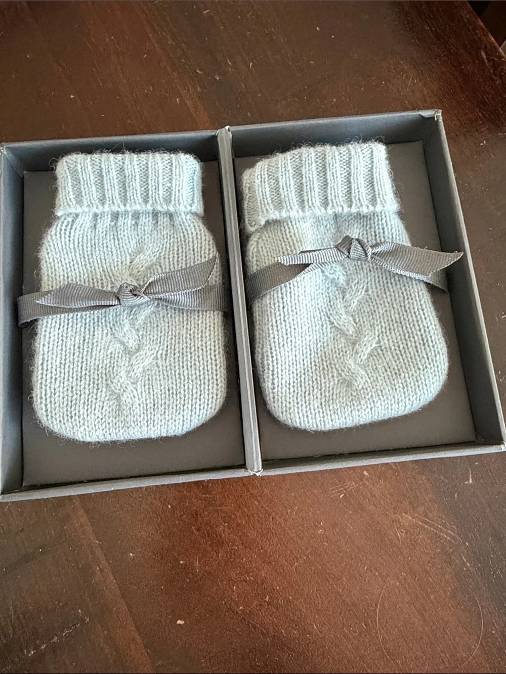 Restoration Hardware Kids Silver Sage Cashmere Cable Mittens